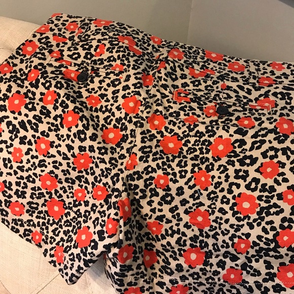 Shorts. Banana Republic - Picture 5 of 6